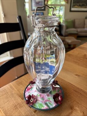 Fluted Audubon Glass Hummingbird Feeder with Floral Base